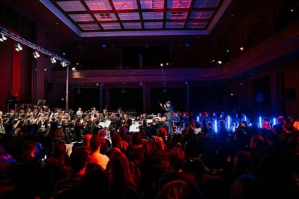 Wir gegen die Komplette Sicht Orchester